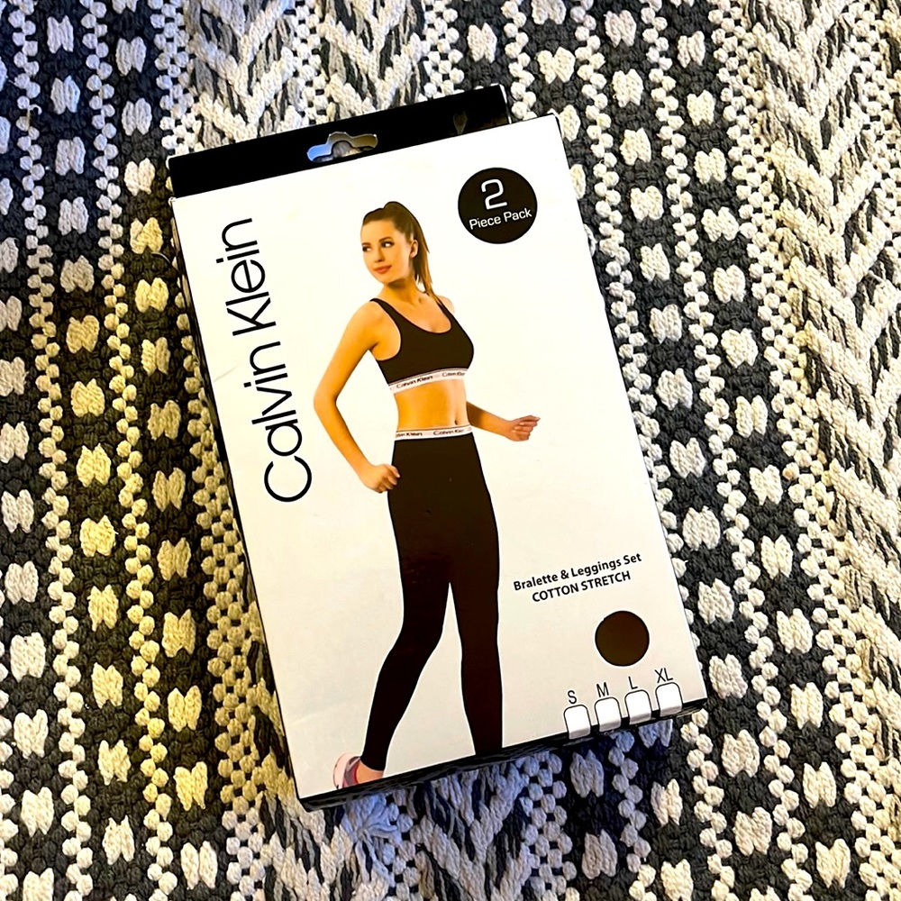 NWT CALVIN KLEIN Bralette & Leggings Set S
